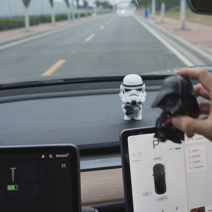 Dashboard Car Duo Characters
